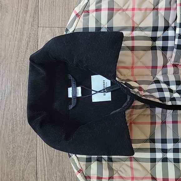 Burberry Quilted Jacket - Picture 3 of 7